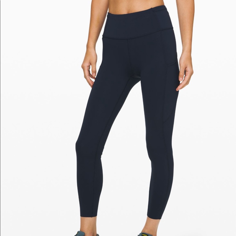 Lululemon’s fast and free HR 25” tight leggings